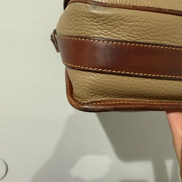 Coach Vintage Sheridan Mayfield Beige Brown Saddle‎ Leather Shoulder Bag 4225 K